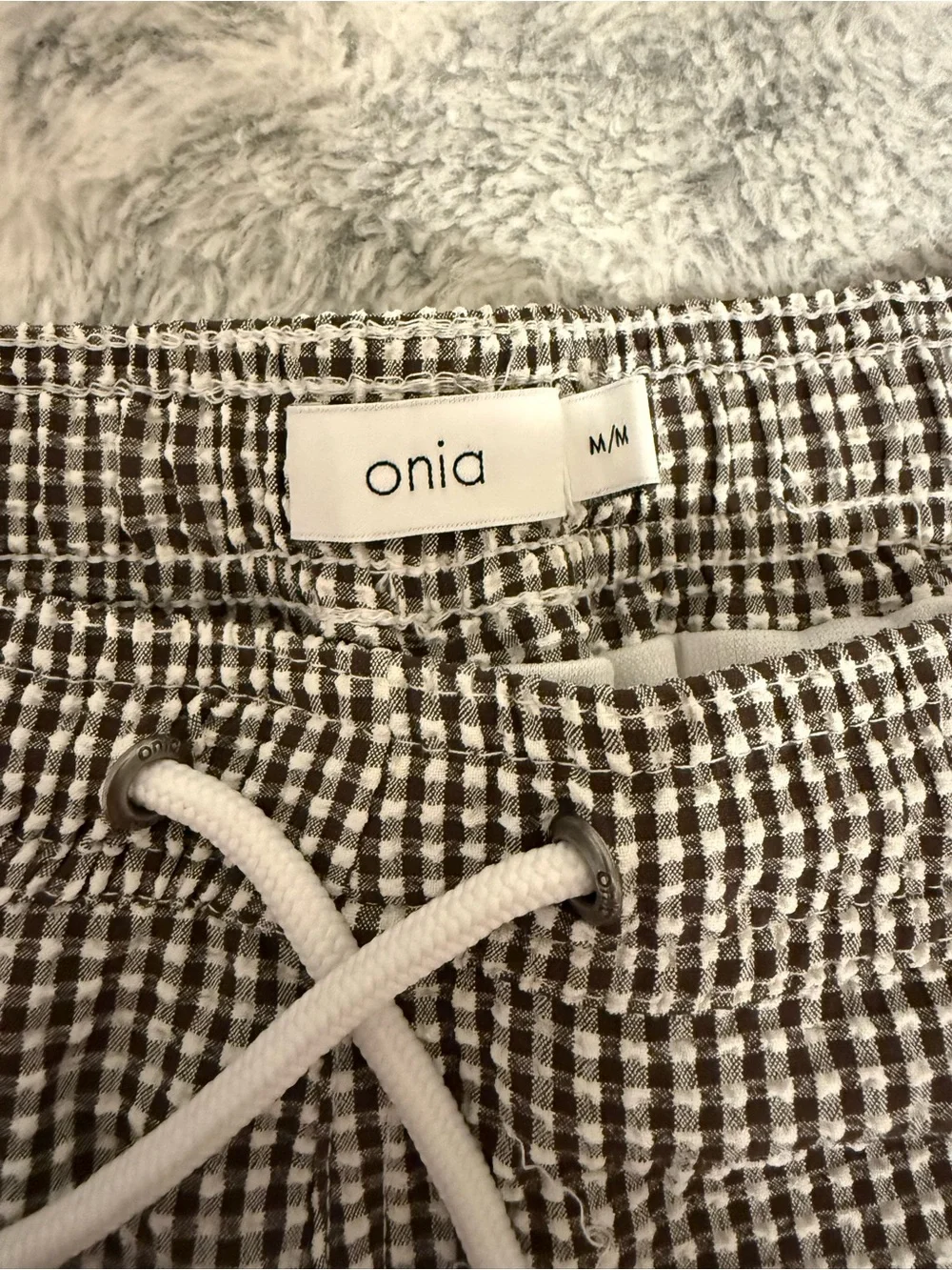 Onia - The Charles - Black & White Seersucker Gingham Drawstring Swim Shorts 🩳
